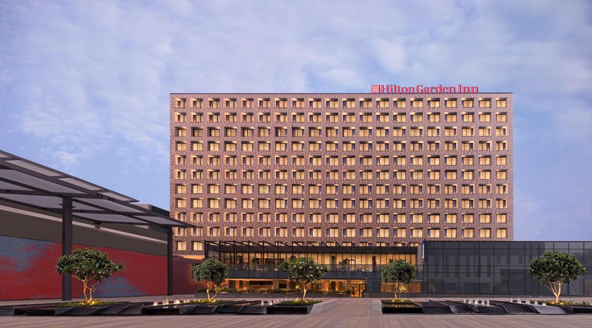 Hilton Garden Inn Bengaluru Embassy Manyata Business Park Dış mekan fotoğraf